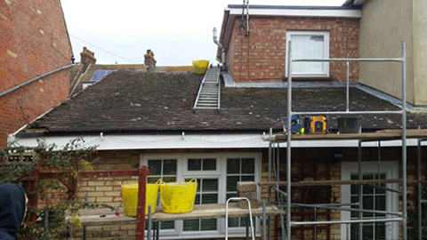 photo of roof needing replacing